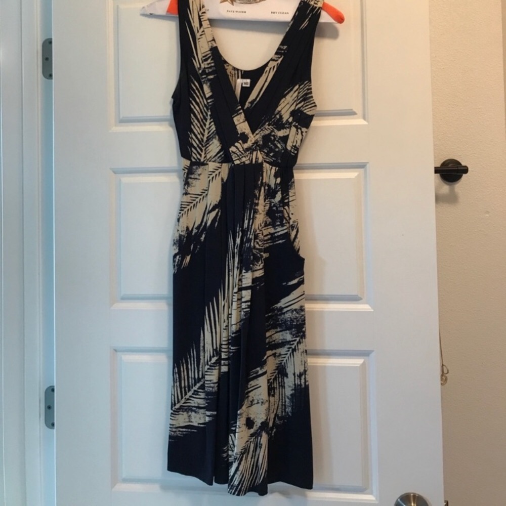 Anthro v-neck palm dress